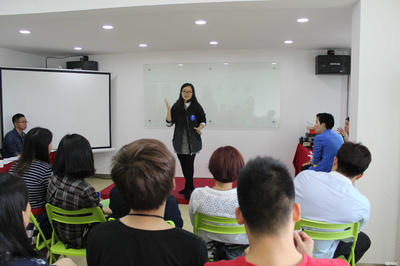 廣州龍?zhí)┙逃稍?專業(yè)導(dǎo)航，助力學(xué)業(yè)與職業(yè)發(fā)展